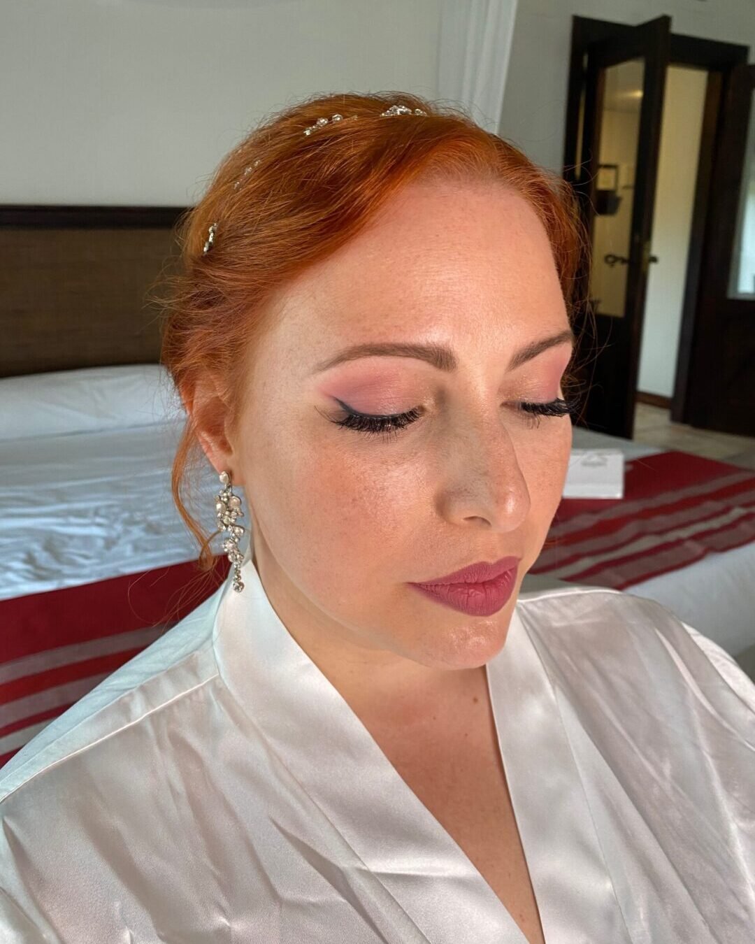 Maquillaje de novia María con pecas y natural